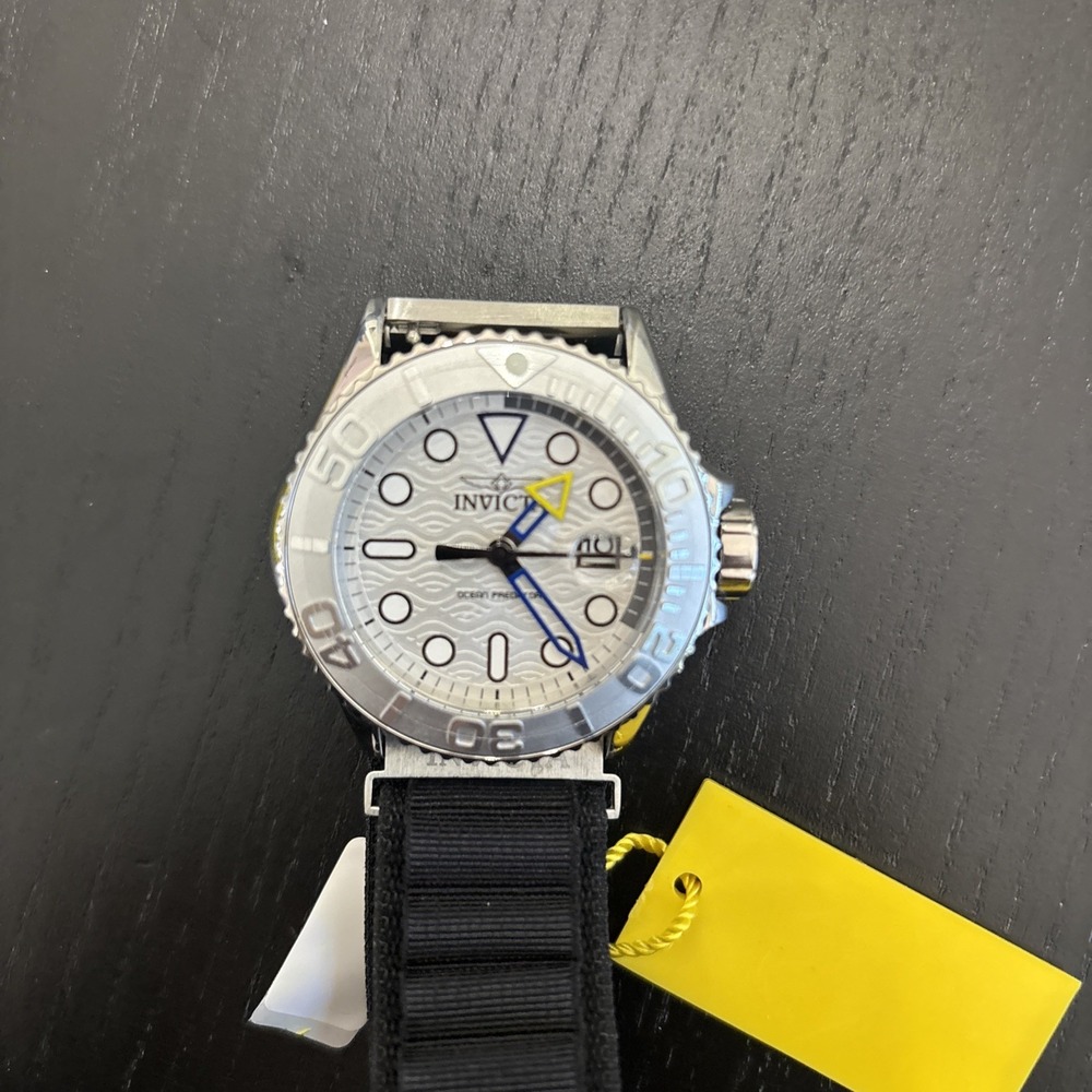 Invicta Ocean Predator Men's Quartz Watch 49798 New Invicta Pearl Opal